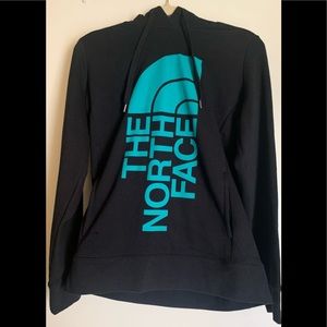 The North Face Trivert Pullover (with hood) NWT